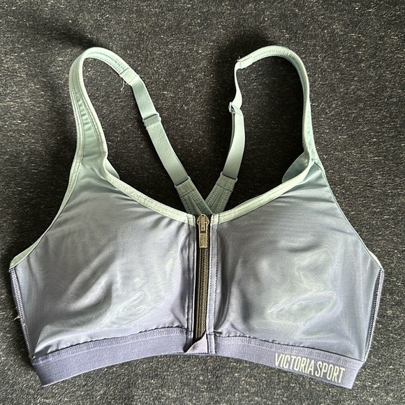 Victoria‘s Secret Sport Bra 32D - Picture 1 of 4